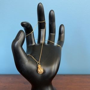 14k Gold Pineapple Pendant Necklace